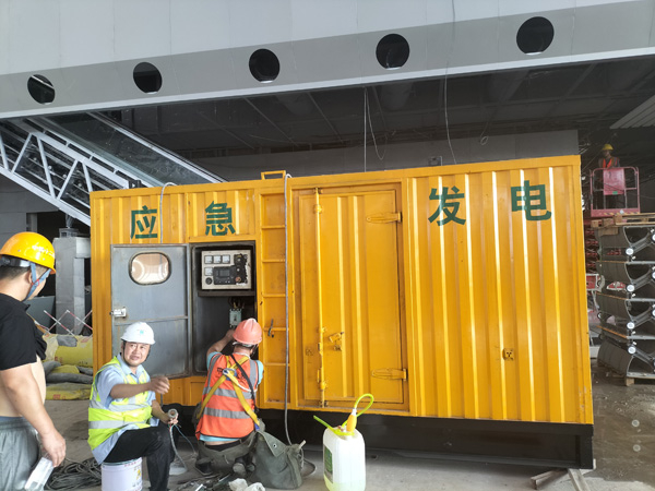 绥棱怎样判断空气滤清器是否需要更换？