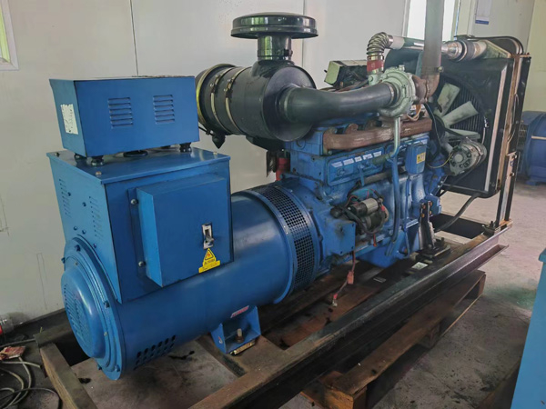 绥棱100kW柴油发电机组使用多级机油有哪些优缺点？